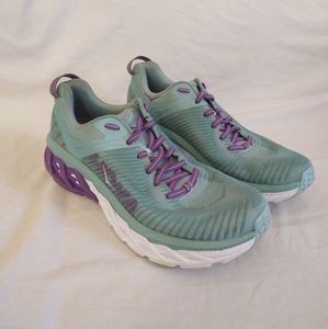 Hoka One One Women's Arahi 2 Size 9.5